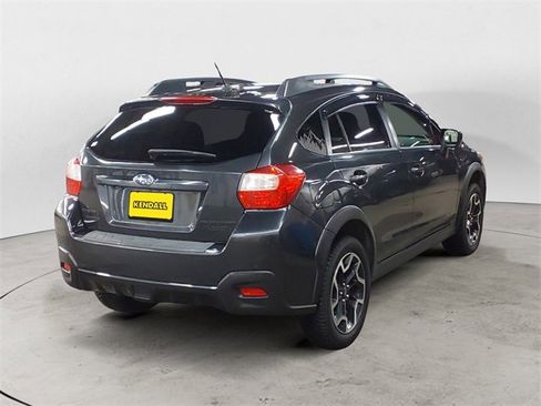 Used 2016 Subaru Crosstrek 2.0i Premium w/ Moonroof Package image 5