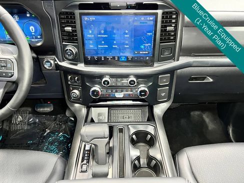 Used 2025 Ford F150 Lariat w/ Equipment Group 502A High AWD/4WD image 15