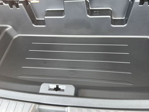 New 2026 GMC Acadia Denali Ultimate w/ LPO, Floor Liner Package AWD/4WD image 37