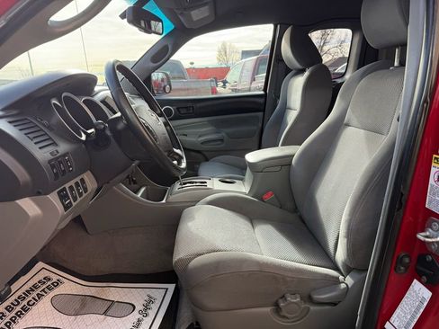 Used 2009 Toyota Tacoma w/ SR5 & TRD Off-Road Packages image 8