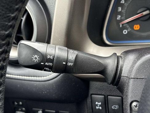 Used 2015 Toyota RAV4 Limited w/ Technology Package image 27