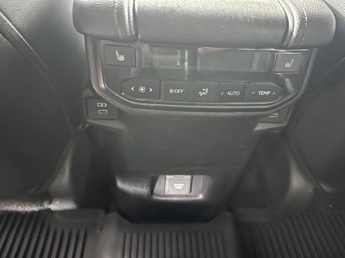 Used 2024 Toyota Grand Highlander AWD image 20