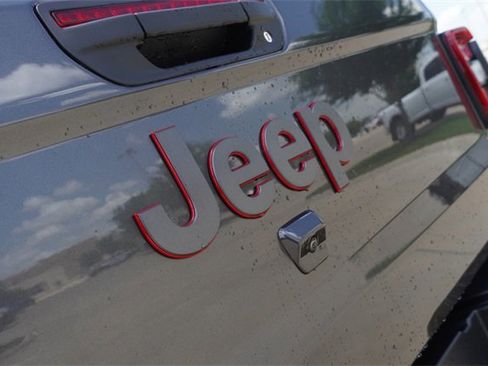 New 2025 Jeep Gladiator Rubicon w/ Convenience Group image 10