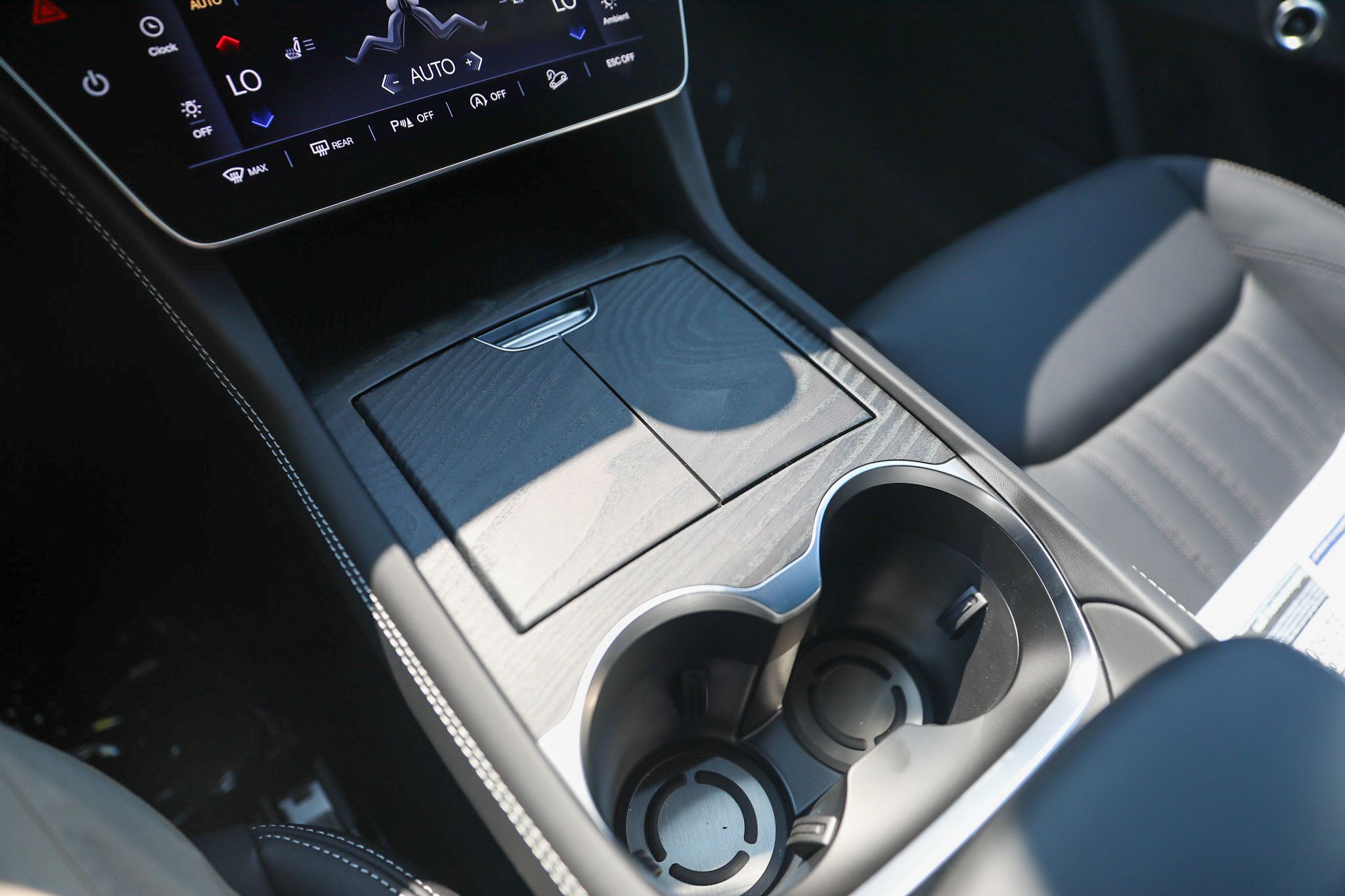 Used 2024 Maserati Grecale Modena AWD/4WD image 29