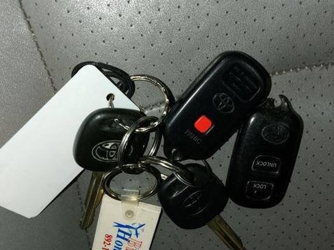Used 2005 Toyota Highlander Limited AWD/4WD image 44
