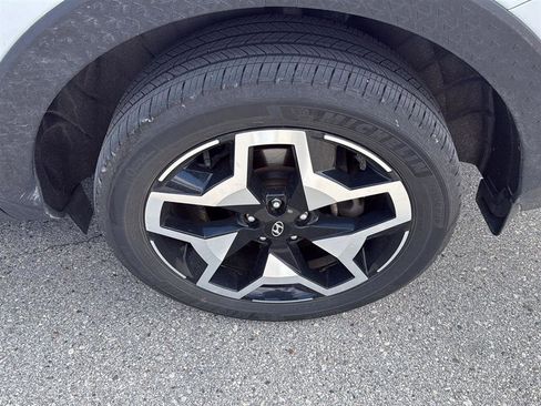 Used 2023 Hyundai Santa Cruz Limited AWD/4WD image 16