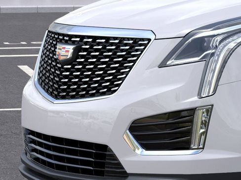 New 2025 Cadillac XT5 Luxury image 13