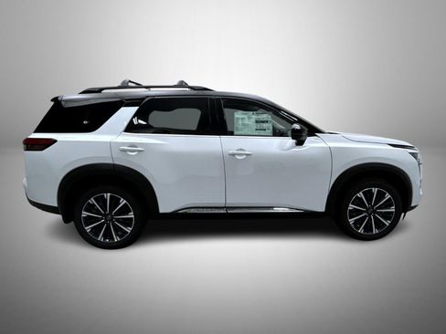 New 2026 Nissan Pathfinder Platinum AWD/4WD image 4