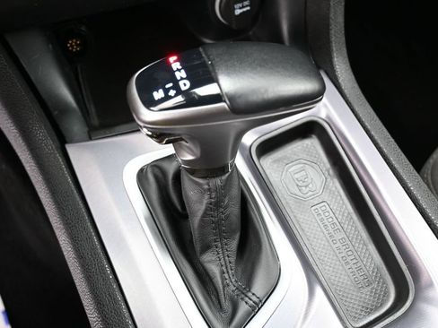 Used 2021 Dodge Charger SXT AWD/4WD image 31