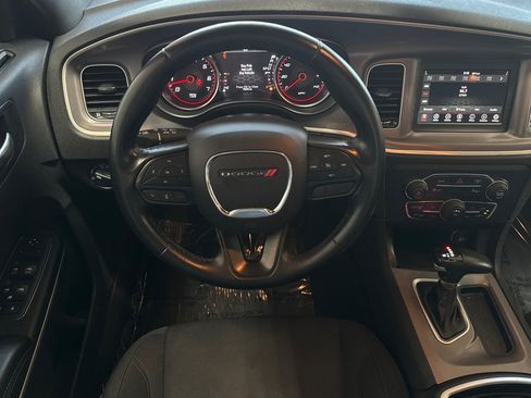 Used 2022 Dodge Charger SXT RWD image 29