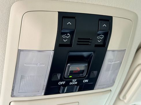 Certified 2023 Lexus GX 460 Premium w/ Accessory Package image 26