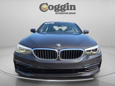 Used 2019 BMW 540i w/ Premium Package image 8