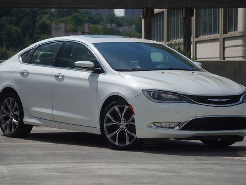 Used 2015 Chrysler 200 C w/ Navigation & Sound Group I image 3