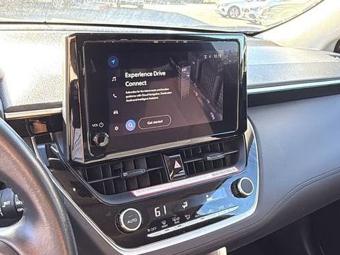 Used 2023 Toyota Corolla Cross LE image 16