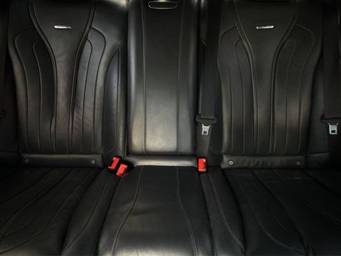 Used 2014 Mercedes-Benz S 63 AMG 4MATIC Sedan image 32