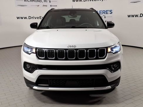 Used 2024 Jeep Compass Limited AWD/4WD image 2