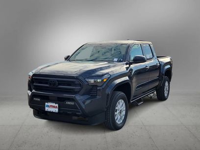 New 2025 Toyota Tacoma SR5