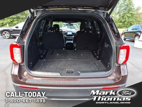 Used 2020 Ford Explorer XLT w/ Equipment Group 202A image 5