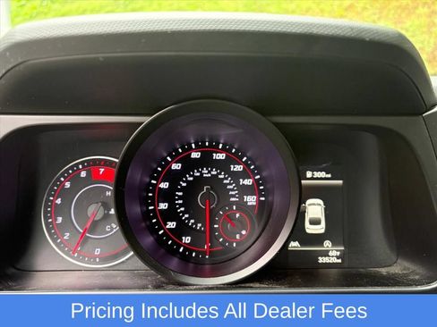 Used 2023 Hyundai Elantra SE FWD image 8