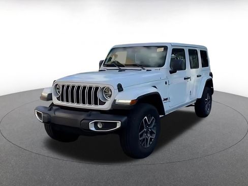 Used 2025 Jeep Wrangler Unlimited Sahara AWD/4WD image 6