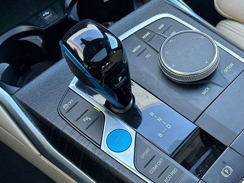 Used 2023 BMW i4 eDrive40 w/ Premium Package image 24