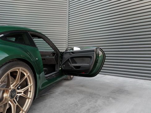 Certified 2025 Porsche 911 GT3 RWD image 37