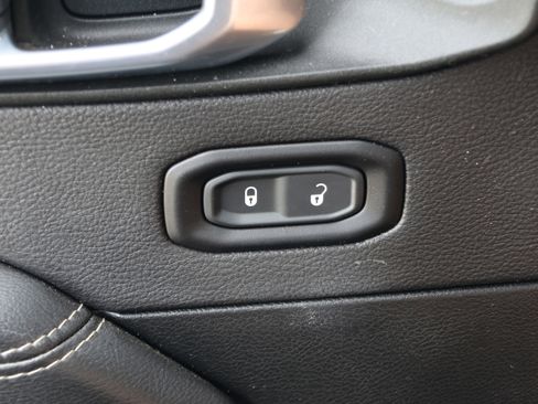 Used 2021 Jeep Wrangler Unlimited Sahara image 14