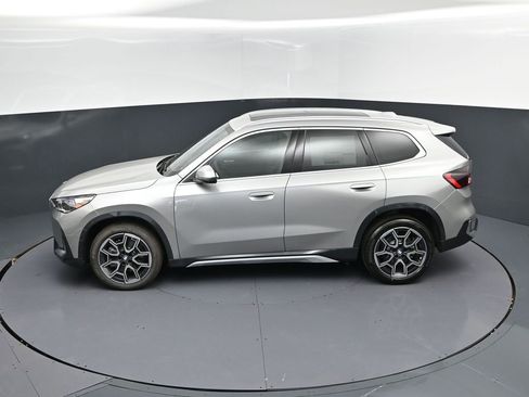 New 2026 BMW X1 xDrive28i w/ Technology Package AWD/4WD image 32