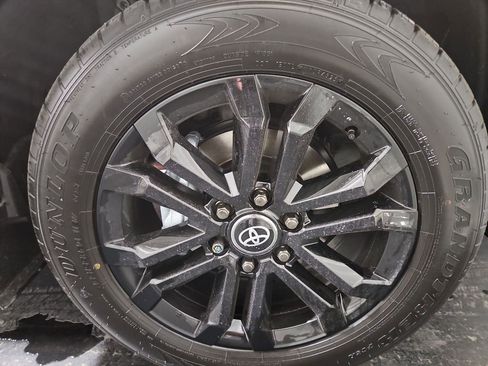 New 2026 Toyota 4Runner 4WD image 11