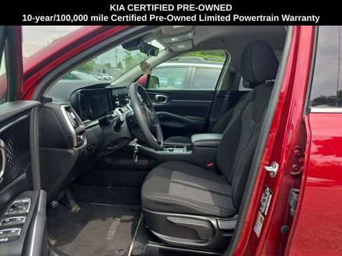 Certified 2023 Kia Sorento LX AWD/4WD image 6