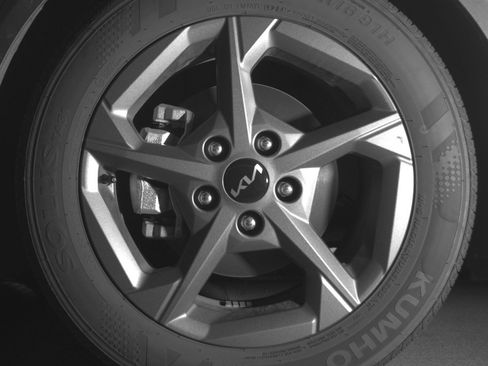 Used 2025 Kia K4 LXS image 12