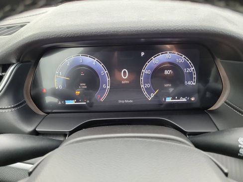 New 2025 Jeep Grand Cherokee Altitude image 30