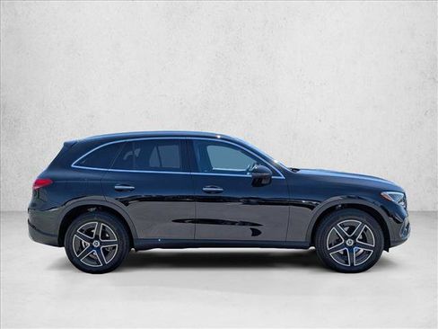 Used 2026 Mercedes-Benz GLC 300 4MATIC image 4