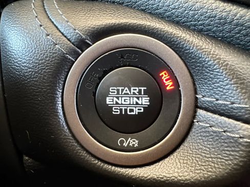 Used 2022 Dodge Durango SXT image 25