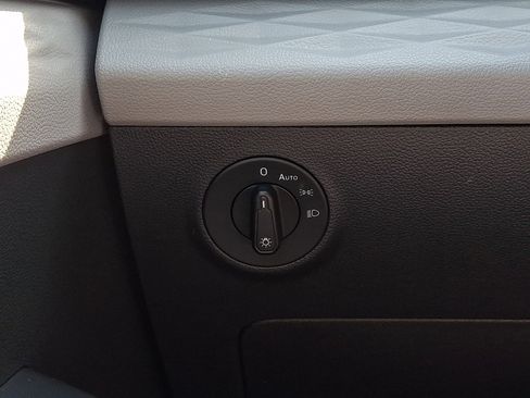 Certified 2024 Volkswagen Taos S AWD/4WD image 22