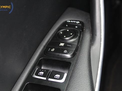 Used 2018 Kia Stinger image 31