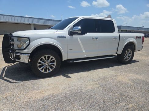 Used 2016 Ford F150 Lariat AWD/4WD image 4