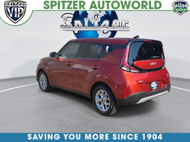 Used 2023 Kia Soul LX w/ LX Technology Package FWD image 11