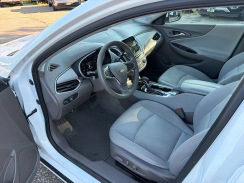 Used 2024 Chevrolet Malibu LT FWD image 10