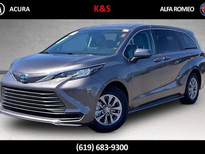 Used 2023 Toyota Sienna LE