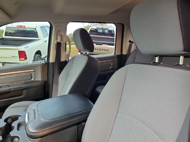 Used 2021 RAM 1500 Classic SLT RWD image 18