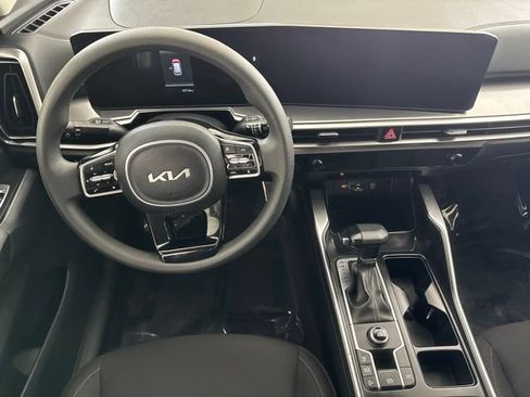 Certified 2024 Kia Sorento LX FWD image 24