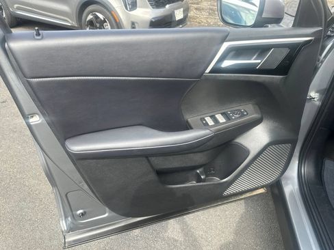 Used 2024 Mitsubishi Outlander SE AWD/4WD image 9