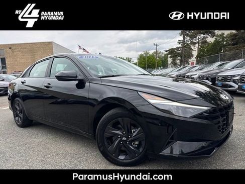 Certified 2023 Hyundai Elantra SEL w/ Cargo Package FWD image 1