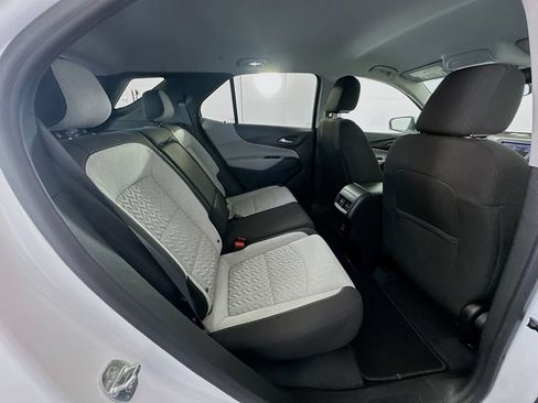 Used 2022 Chevrolet Equinox LT FWD image 26