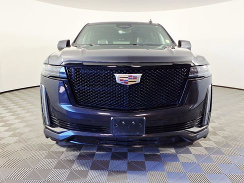 Used 2022 Cadillac Escalade ESV Sport w/ Touring Package AWD/4WD image 2
