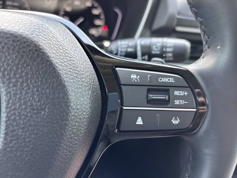 Used 2025 Honda Pilot EX-L image 27