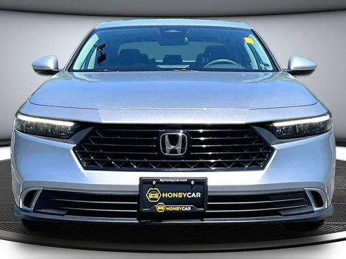 Used 2024 Honda Accord EX image 2