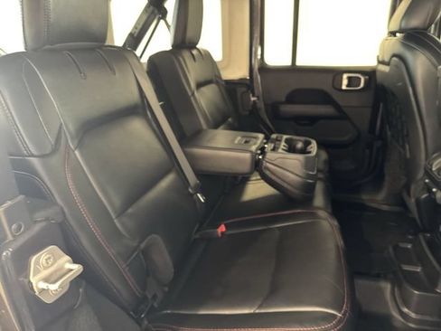 Used 2020 Jeep Wrangler Unlimited Rubicon AWD/4WD image 13