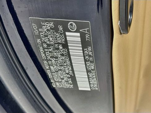 Used 2008 Lexus SC 430 Convertible w/ Preferred Accessory Pkg RWD image 34